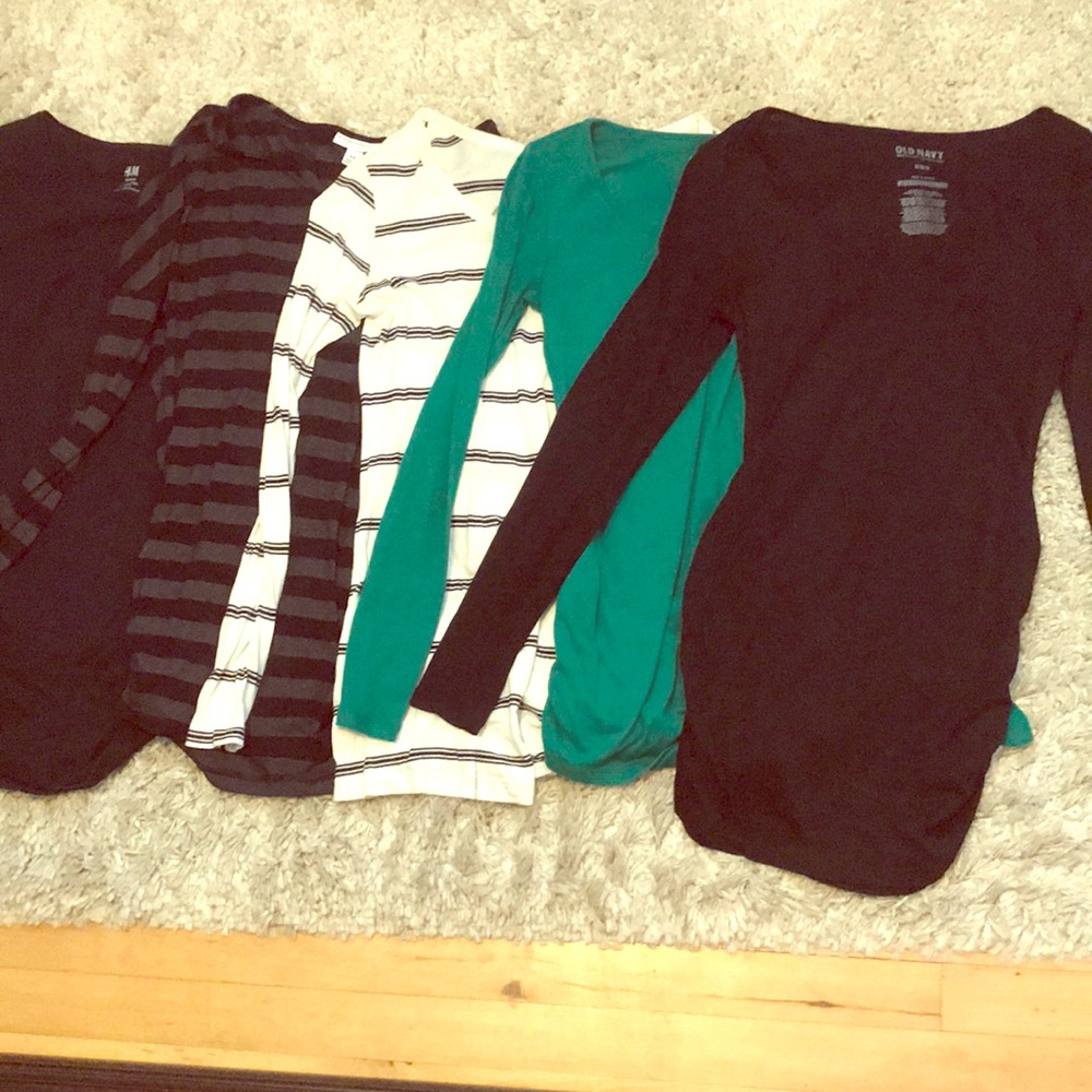 Lot of 5 maternity long sleeve tees - MEDIUM